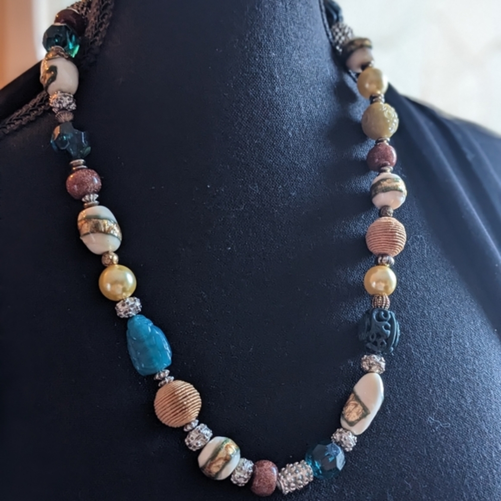 Elegant Artisan Budah Bead Glass Beads Multi Color Necklace
